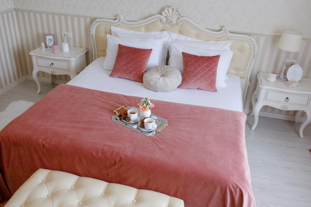 Royal Suite Apartment With Jacuzzi ซูมี ภายนอก รูปภาพ